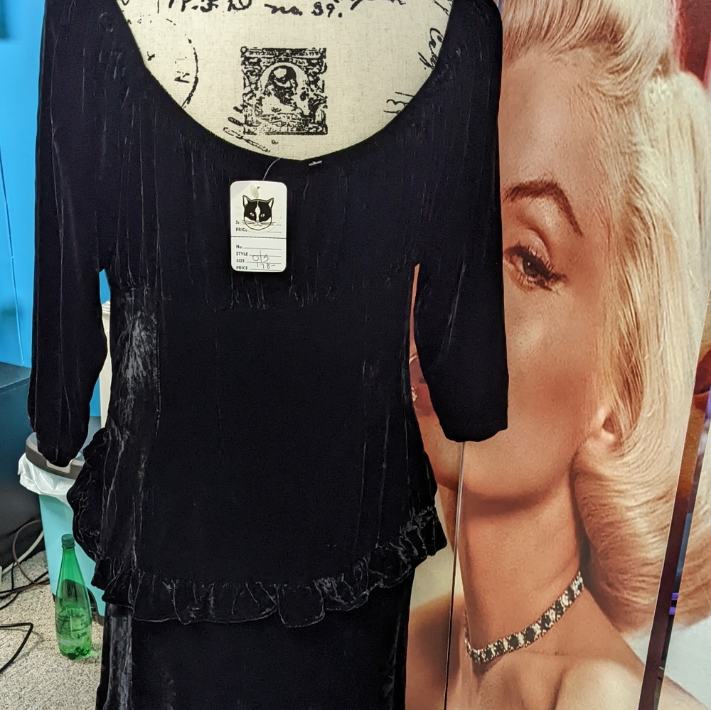 Marrika Nakk Silk Velvet Ensemble